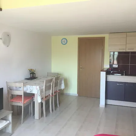 Milena Apartment *